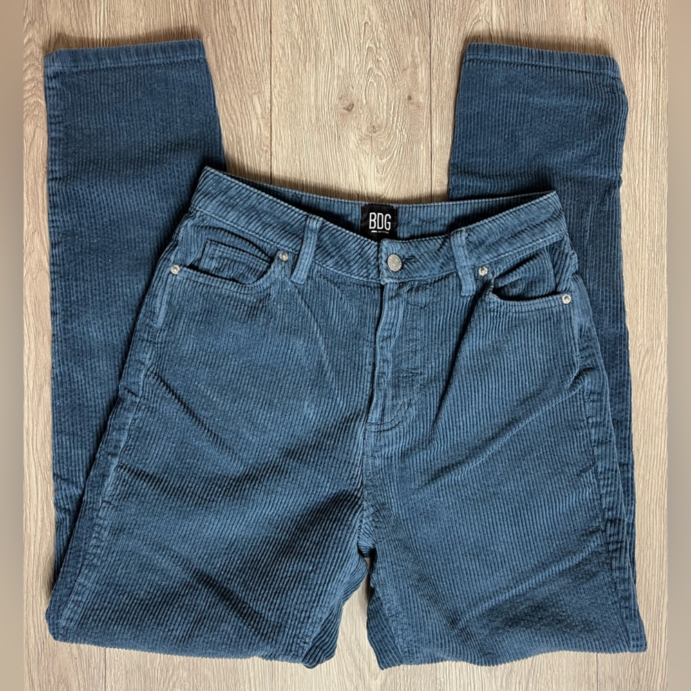 Urban Outfitters BDG Mom High Rise Corduroy Pants Size 26